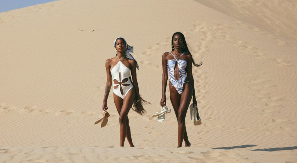 -Cult-Gaia-S21 summer swimwear models in desert