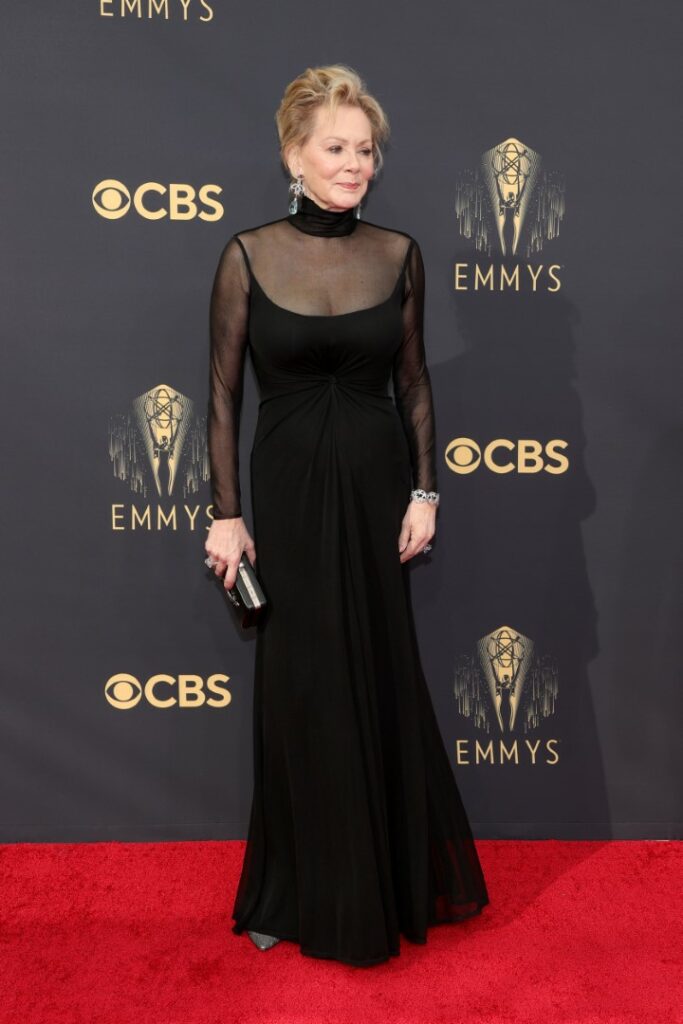 LOS ANGELES, CALIFORNIA - SEPTEMBER 19: Jean Smart, jewelry detail, attends the 73rd Primetime Emmy Awards at L.A. LIVE on September 19, 2021 in Los Angeles, California. (Photo by Rich Fury/Getty Images)