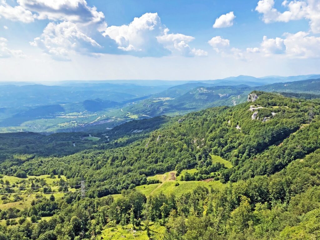 Wonderful panoramas of forests and pastures from the lookout in the Ucka Nature Park, Croatia / Čudesne panorame na šume i pašnjake sa vidikovaca u parku prirode Učka, Hrvatska