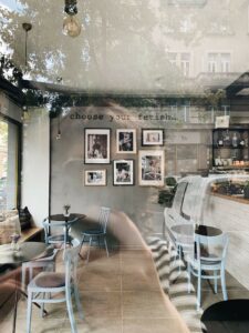 uređenje novootvorenog Fetiš bistro&deli u Martićevoj ulici