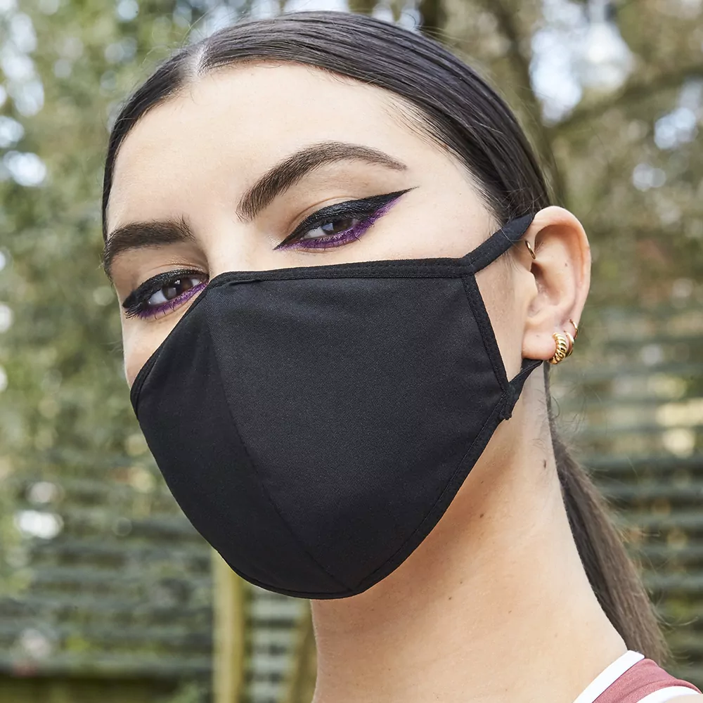 Power Stay make-up postojan je čak i ispod maske