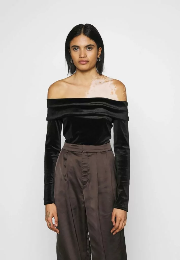 Nly by Nelly bardot velvet top
