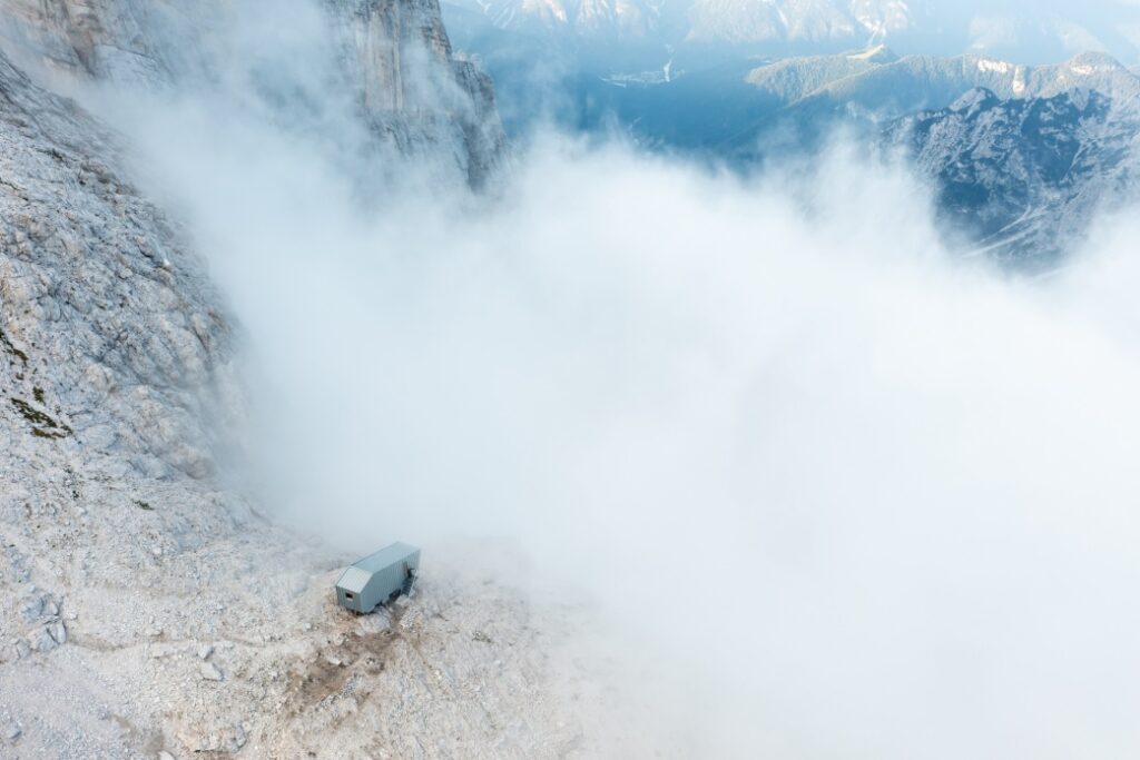 Bivouac Fanton DEMOGO - Dolomiti