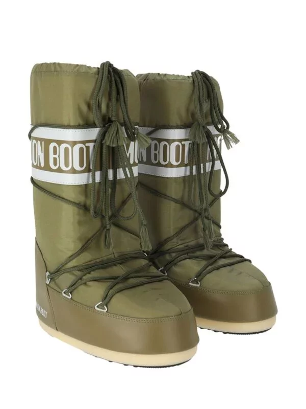 moon boot