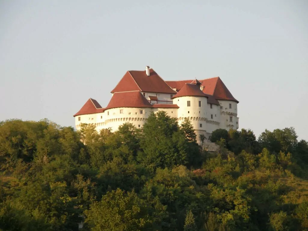 hrvatski dvorci