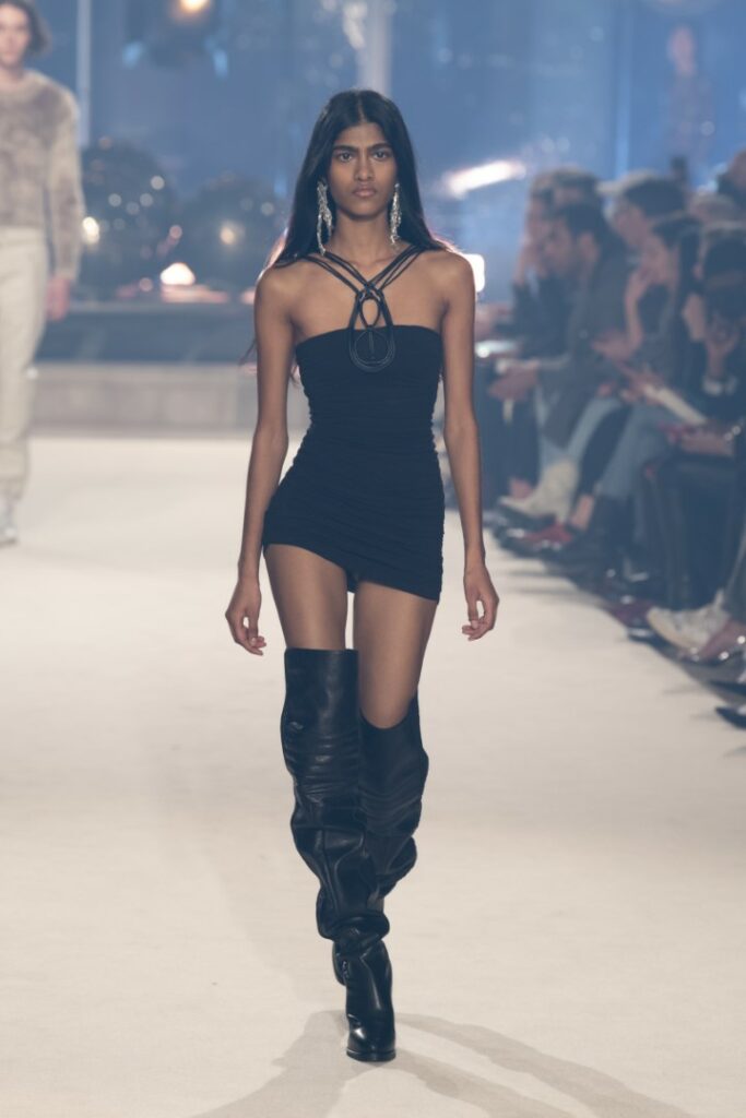 PARIS, FRANCE - MARCH 03: (EDITORIAL USE ONLY - For Non-Editorial use please seek approval from Fashion House) A model walks the runway during the Isabel Marant Womenswear Fall/Winter 2022-2023 show as part of Paris Fashion Week on March 03, 2022 in Paris, France. (Photo by Kristy Sparow/Getty Images)