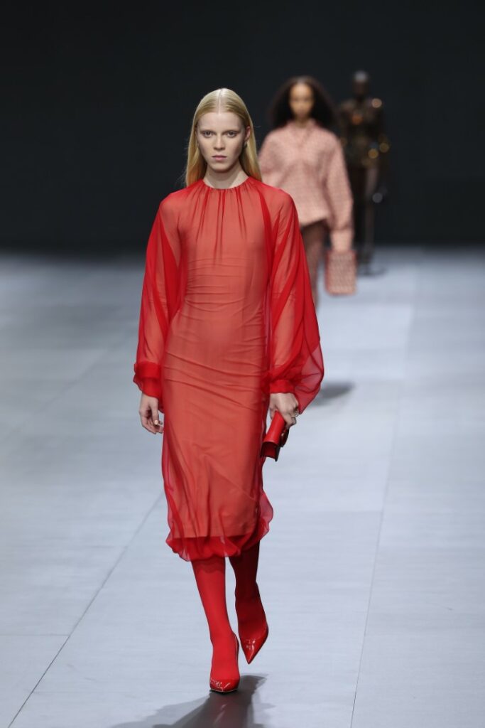 PARIS, FRANCE - OCTOBER 02: (EDITORIAL USE ONLY - For Non-Editorial use please seek approval from Fashion House) A model walks the runway during the Valentino Womenswear Spring/Summer 2023 show as part of Paris Fashion Week on October 02, 2022 in Paris, France. (Photo by Vittorio Zunino Celotto/Getty Images)