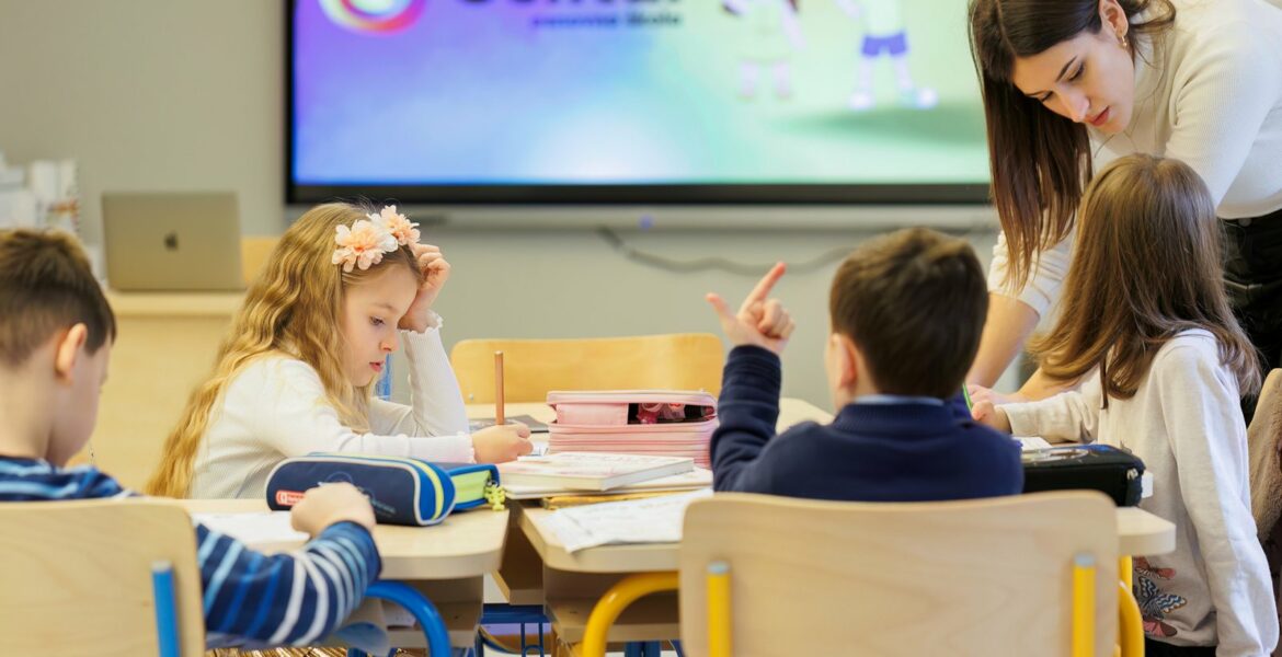 Osnovna škola Centar - Holistički pristup, učenje uz igru, suvremene pedagoške metode