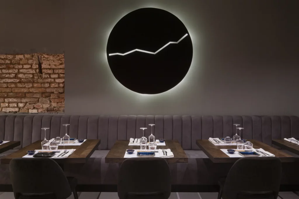 kultni japanski restoran Takenoko zakoračio je u novo poglavlje svoje bogate priče preseljenjem na novu, dvostruko veću lokaciju na adresi Preradovićeva 22, u samom srcu Zagreba