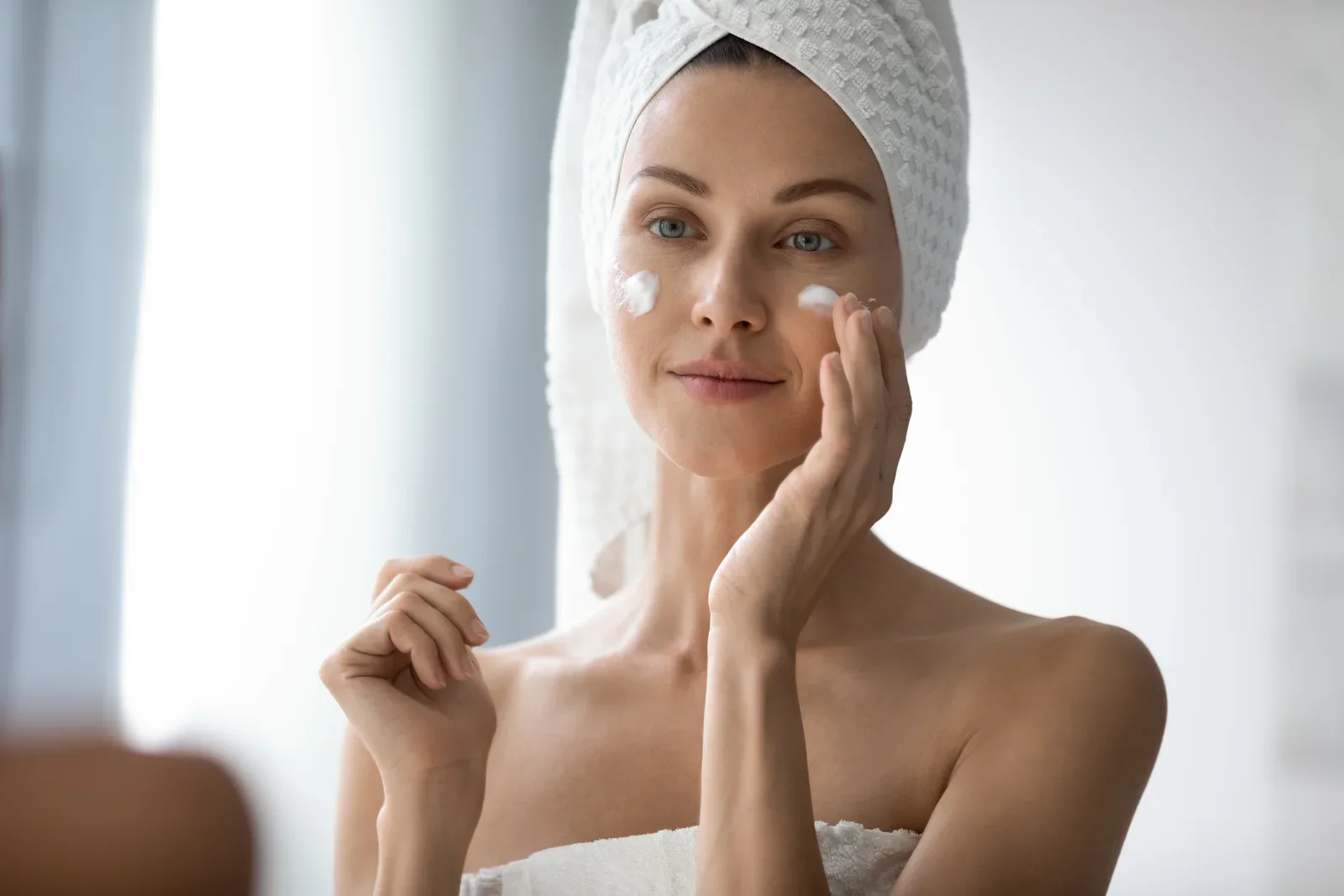 Eucerin ponovno punjenje za omiljenu anti-age njegu Hyaluron-Filler + Elasticity Refill.