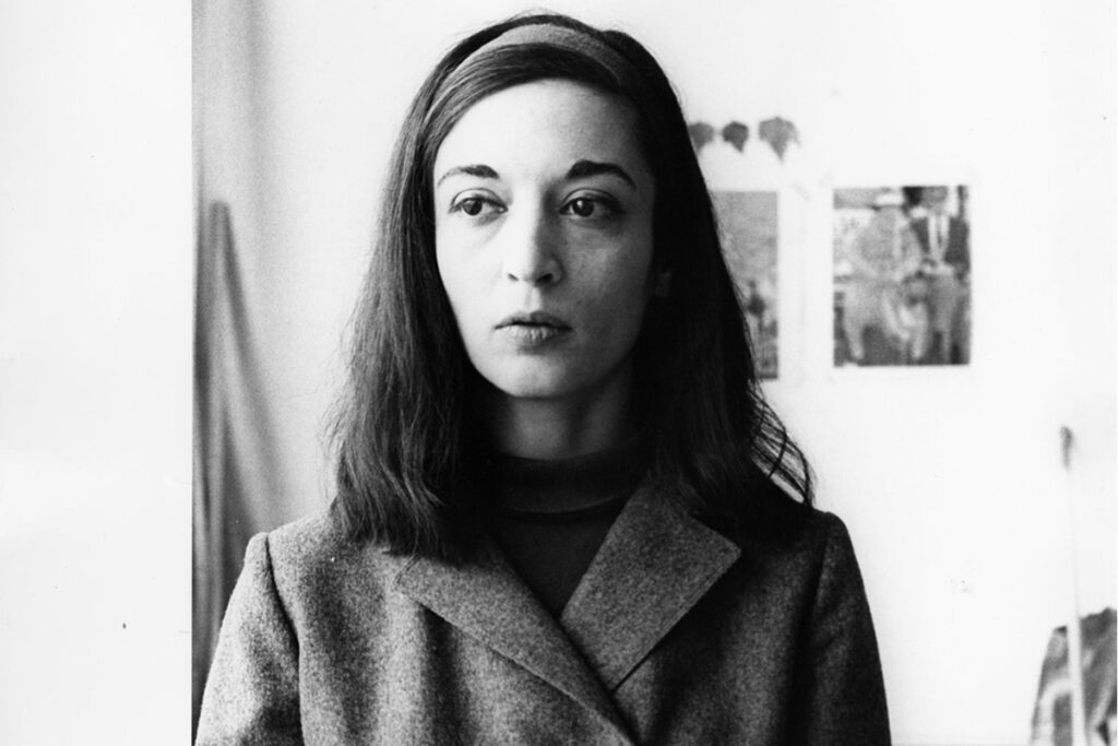 scroll-break-Marisol-Escobar