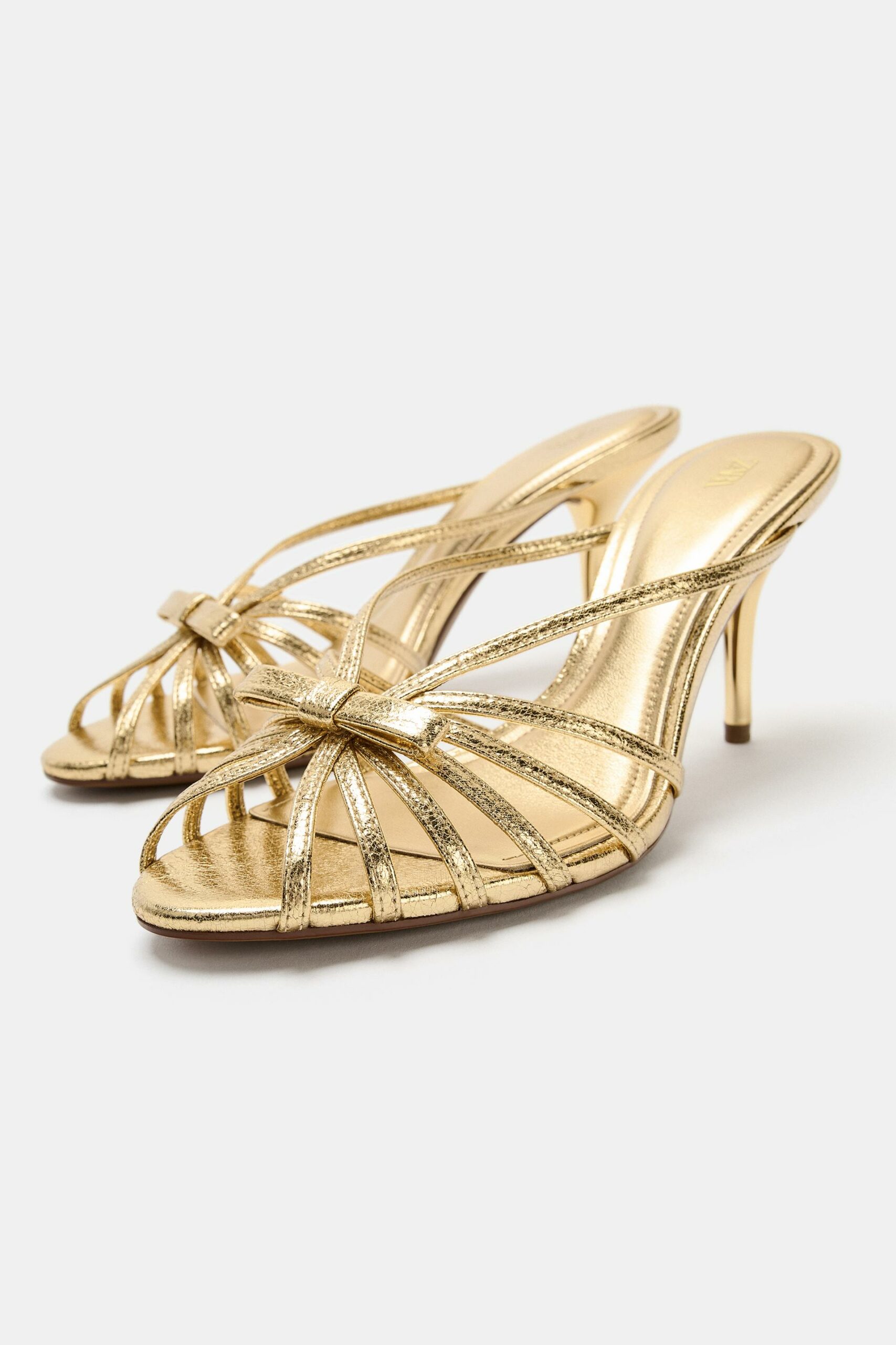 Zara (35,95 eura)
