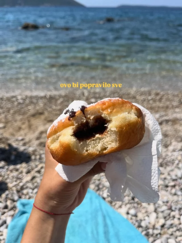 Apsolutno ❤️ 

📷 @stayinhercegnovi 

#graziahrvatska